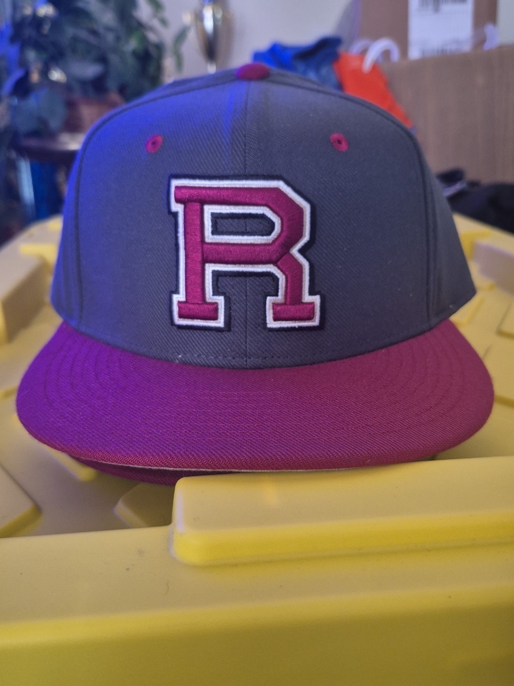 Nike Men's Grey and Maroon Snapback Hat with R Patch